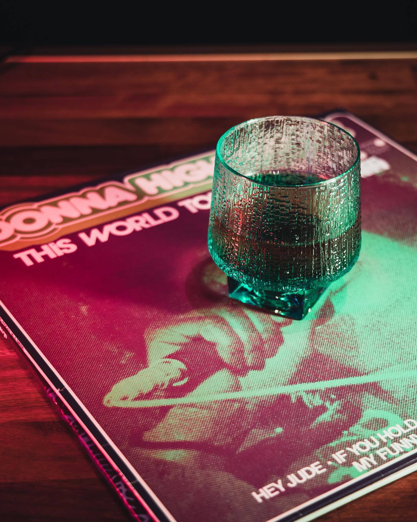Original photo from Finos Audiophile Bar on Instagram